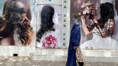 ഞങ്ങളിൽ ചിലർക്ക് സ്ത്രീകളെ ഉപദ്രവിക്കാതിരിക്കാനറിയില്ല, തൽക്കാലം അവർ വീട്ടിലിരിക്കട്ടെ, താലിബാൻ വക്താവ്