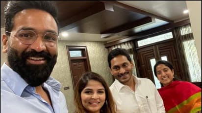 విష్ణు ఇక ఆపేయ్ అంటూ వైఎస్ జగన్ వార్నింగ్.. ఇంత సరదాగా ఉంటారా !