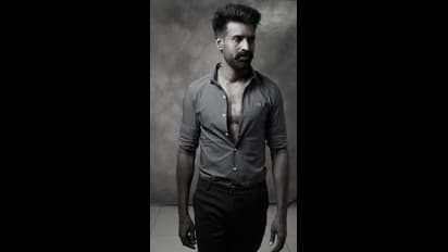 அரசவைக்கு தோற்றத்தில் அசால்ட் செய்யும் சூரி..! லாரி கிளீனர் முதல்  ஹீரோ வரை உயர்ந்த... ஸ்பெஷல் தொகுப்பு!!