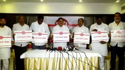 జగన్ గారూ... మళ్లీ పాదయాత్ర ఎందుకు చేయరు?: నాదెండ్ల మనోహర్