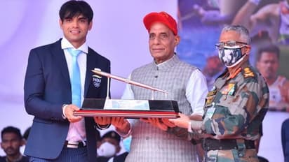 ಚಿನ್ನದ ಹುಡುಗನಿಗೆ ರಕ್ಷಣಾ ಸಚಿವರಿಂದ ಸನ್ಮಾನ; ಕ್ರೀಡಾಂಗಣಕ್ಕೆ ನೀರಜ್ ಚೋಪ್ರಾ ಹೆಸರು!