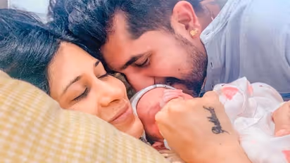 40 साल की उम्र में बेटे की मां बनीं TV एक्ट्रेस, लाडले को सीने से लगाते ही खिल उठा मम्मी का चेहरा