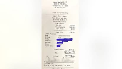 റെസ്റ്റോറന്റിലെ ജീവനക്കാർക്ക് ഏഴ് ലക്ഷം രൂപ 'ടിപ്' നല്കി കസ്റ്റമര്!