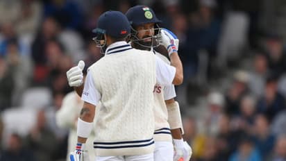 తొలి ఇన్నింగ్స్లో అటు వైపు, ఇప్పుడు ఇటు వైపు... వార్మప్ గేమ్లో టీమ్ మారిన ఛతేశ్వర్ పూజారా..