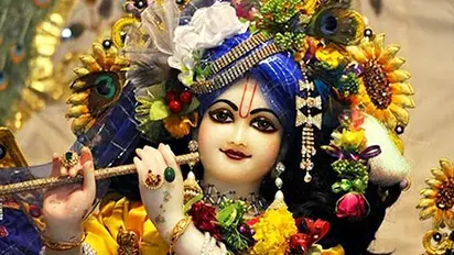 Janmashtami: घर में बांसुरी रखने से दूर होते हैं वास्तु दोष और अशांति, खुलते हैं सुख-समृद्धि के दरवाजे