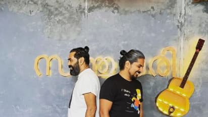 കുടുംബാംഗങ്ങള്‍ക്കൊപ്പം അവധിക്കാലം ആസ്വദിച്ച് ബിജു മേനോനും സംയുക്ത വര്‍മ്മയും; ചിത്രങ്ങള്‍