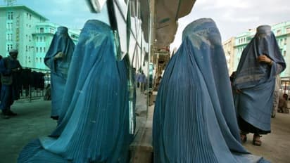 अफगानिस्तान की महिलाओं पर फिर तालिबानी शासन का कहर: अब देश-विदेश के एनजीओ को लेकर जारी किया यह फरमान