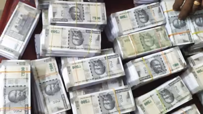 കല്യാണ വീടുകളില് അടക്കം കള്ളനോട്ടുകള് മാറിയെടുക്കാന് ശ്രമം; ആലപ്പുഴയില് ഒരാള് കൂടി അറസ്റ്റില്