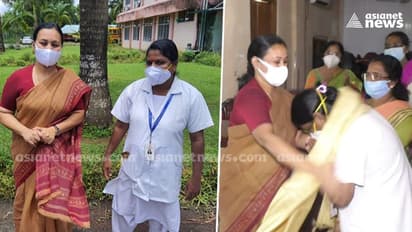 ഏഴര മണിക്കൂറില്‍ 893 പേര്‍ക്ക് വാക്‌സീന്‍; നഴ്സ് പുഷ്പലതയെ ആദരിക്കാൻ ആരോഗ്യവകുപ്പ് മന്ത്രി നേരിട്ടെത്തി