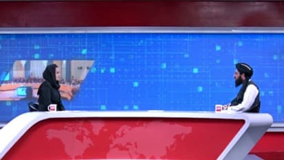 তালিবানের সাক্ষাতকার নিয়ে ইতিহাস গড়েছিলেন এই মহিলা - সেই সাংবাদিকের এখন কী অবস্থা, দেখুন