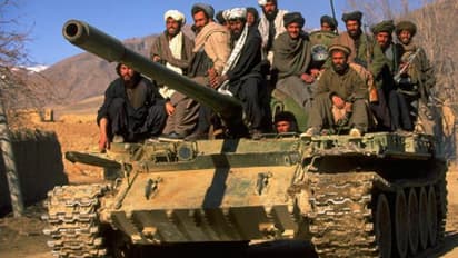 এবার প্রকাশ্যেই খেলা শুরু ইমরানের, তালিবানের দখলে থাকা শহরে বিশ্ব স্বাস্থ্য সংস্থার ওষুধ পাঠাবে পাকিস্তান