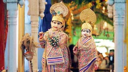 ರಾಧಾ-ಕೃಷ್ಣನ ವಿಗ್ರಹವನ್ನು ಇಡುತ್ತಿದ್ದರೆ, ಈ ವಾಸ್ತು ನಿಯಮಗಳನ್ನು ಅನುಸರಿಸಿ