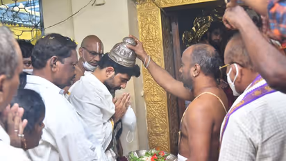 భద్రాచలం సీతారామచంద్రమూర్తిని దర్శించుకున్న నారా లోకేష్ (ఫోటోలు)