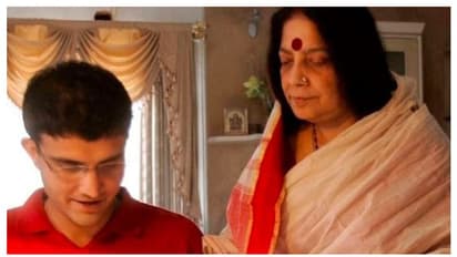 অবশেষে স্বস্তি গঙ্গোপাধ্যায় পরিবারে, করোনা মুক্ত হয়ে বাড়ি ফিরলেন সৌরভের মা