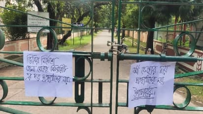 বিশ্বভারতীর চত্বরে পড়ুয়াদের পোস্টার, নিরাপত্তা চেয়ে পুলিশের দ্বারস্থ উপাচার্য