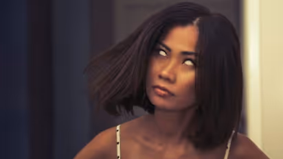 वह लड़की, जो एक वक्त में दुनिया के हर इंसान को देखने का दावा करती थी, कौन-कहां क्या पहना है सब बता देती थी