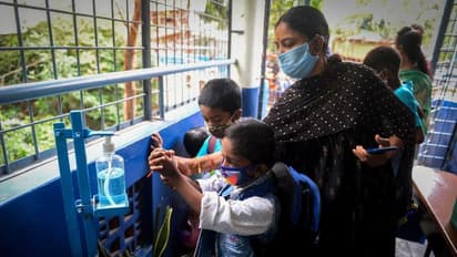 Omicron వ్యాప్తి సమయంలో... జగిత్యాల జిల్లాలో తొమ్మిదిమంది విద్యార్థులకు కరోనా పాజిటివ్