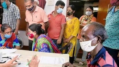 করোনা প্রতিরোধে বিরাট সাফল্য মুর্শিদাবাদে, রেকর্ড পরিমাণ টিকা দেওয়া হল একদিনে