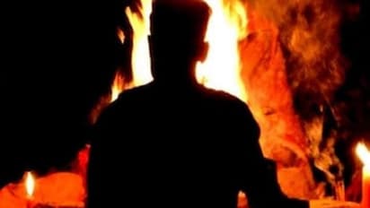 பிரிந்து சென்ற காதலியை அடைய 43 லட்சத்தில் தொழிலதிபர் செய்த பயங்கர மாந்திரீகம். கிறுகிறுக்கவைக்கும் பகீர் தகவல்