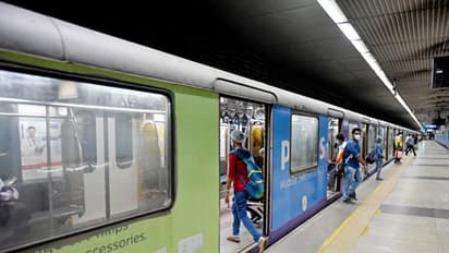 Metro Service: রাজ্যে খুলছে স্কুল-কলেজ, সোমবার থেকে সকাল সকাল চলবে মেট্রো