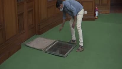 दिल्ली विधानसभा में मिली अंग्रेजों के जमाने की Mysterious सुरंग; लाल किले के फांसीघर तक जाती है ये