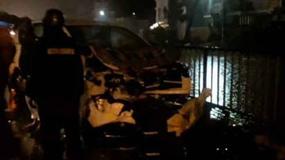 மினிலாரி மீது கார் பயங்கர மோதல்.. அதிஷ்டவசமாக உயிர் தப்பிய திருச்சி மாவட்ட ஆட்சியர்..!