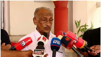 ഉമ്മൻചാണ്ടിക്കെതിരെ സമൂഹമാധ്യമങ്ങളിൽ ആക്രമം നടത്തിയത് ശത്രുക്കളല്ല; കുറ്റപ്പെടുത്തലുമായി കെ സി ജോസഫ്