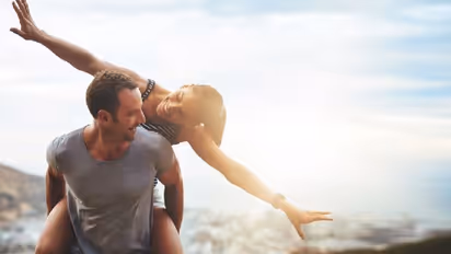 ಸಂಗಾತಿಯೊಂದಿಗೆ ಸಂತೋಷವಾಗಿರಲು ಬಯಸಿದರೆ ಈ ವಿಷಯ ನೆನಪಿನಲ್ಲಿಡಿ