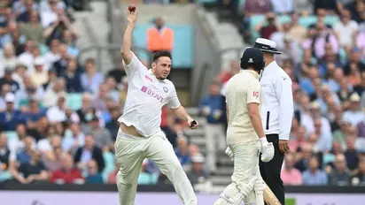 Pataudi Trophy 2021, 4th Test: Jarvo invades The Oval on Day 2, bumps into Jonny Bairstow (Watch video)
