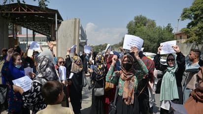 अफगानिस्तान में बेनकाब हुआ पाकिस्तान: काबुल में हजारों महिलाएं-पुरुष सड़क पर उतरे, मुर्दाबाद के लगे नारे