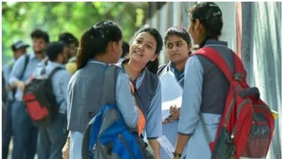 പ്ലസ് വണ്‍ പ്രവേശനം: എല്ലാ വിദ്യാര്‍ത്ഥികൾക്കും ജാതി സര്‍ട്ടിഫിക്കറ്റ് വേണ്ടെന്ന് വിദ്യാഭ്യാസവകുപ്പ് ഡയറക്ടര്‍