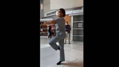 മനസുനിറച്ച് ആരോഗ്യപ്രവർത്തകന്റെ ബാലെ പ്രകടനം, വൈറലായി വീഡിയോ