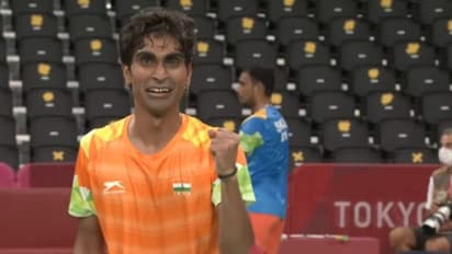 একই দিনে জোড়া সোনা, প্যারালিম্পিক্সে ব্যাডমিন্টনে সোনা জিতলেন প্রমোদ ভগত