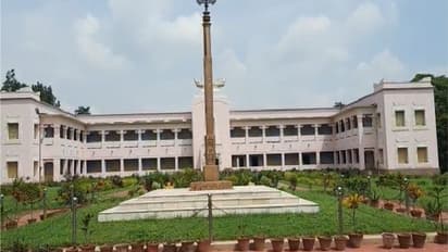 শিক্ষক দিবসের সম্মান, রাজ্যের সেরা স্কুল পুরুলিয়া রামকৃষ্ণ মিশন বিদ্যাপীঠ