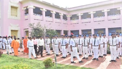 ছাত্র গড়ার এক আদর্শ প্রতিষ্ঠান, শিক্ষক দিবসে পুরুলিয়া রামকৃষ্ণ মিশনের মাথায় উঠল আরও এক নজির