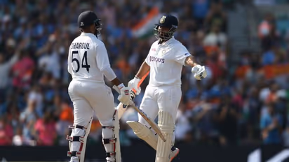 టెస్టులకూ పంత్‌ను పక్కనబెట్టిన బీసీసీఐ..! తొలి టెస్టుకు ముందు  రిషభ్‌కు భారీ షాక్