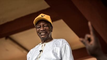 ഗിനിയയില്‍ സൈന്യം അധികാരം പിടിച്ചെടുത്തു; മൂന്നാമതും പ്രസിഡന്‍റായ ആൽഫ കോണ്ടെ തടവില്‍