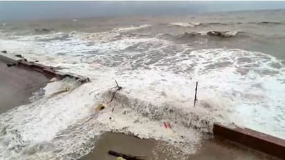 আবহাওয়ার ভ্রুকুটিকে থোড়াই কেয়ার, দিঘার সমুদ্রে স্নানে নেমে মর্মান্তিক মৃত্যু পর্যটকের