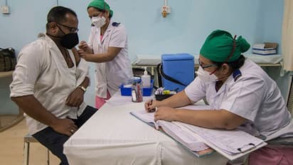 Corona Vaccination: भारत में 70 करोड़ डोज लगाई गईं, अकेले 13 दिनों में 10 करोड़ वैक्सीन