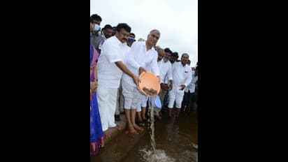 తెలంగాణలో నీలివిప్లవం... మత్స్యరంగానికి ఊపిరి పోసిన ఘనత కేసీఆర్‌ దే: మంత్రి హరీష్