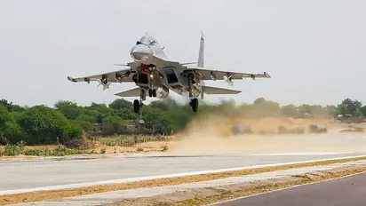 ಪಾಕ್ ಗಡಿ ಬಳಿ ಭಾರತದ ಮೊದಲ 'ಎಮರ್ಜೆನ್ಸಿ ಲ್ಯಾಂಡಿಂಗ್ ಫೀಲ್ಡ್' ಉದ್ಘಾಟನೆ!