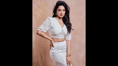 নিতম্ব থেকে চাবুক ফিগার, এ যেন হুবহু কিয়ারা, অভিনেত্রীর  'হামশকল'-কে দেখে বিপাকে 'শেরশাহ' নায়িকা