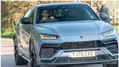 എണ്ണമറിയാത്തത്രയും വണ്ടികള്‍ സ്വന്തം, പക്ഷേ വന്നിറങ്ങിയത് വാടക വണ്ടിയില്‍, മാസാണ് റെണാൾഡോ!