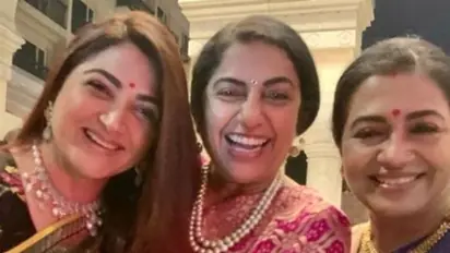 'വിവാഹ സീസണ്‍', സുഹൃത്തുക്കളെയും കണ്ടതിന്റെ സന്തോഷം പങ്കുവെച്ച് ഖുശ്‍ബു