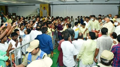 ఎన్టీఆర్ భవన్ లో వినాయక చవితి వేడుకలు... గణనాధుడికి చంద్రబాబు ప్రత్యేక పూజలు (ఫోటోలు)