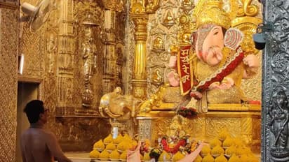 గణపతికి రూ.6 కోట్ల విలువైన బంగారు కిరీటం.. ఫోటోలు వైరల్