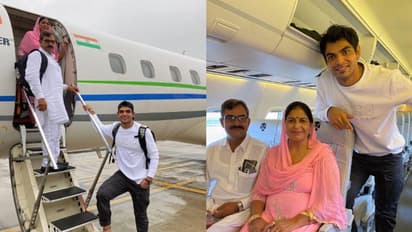 ആദ്യ സ്വര്ണത്തിനൊപ്പം കന്നി പറക്കലും; അച്ഛനമ്മമാരുടെ സ്വപ്നം സാക്ഷാല്കരിച്ച് നീരജ് ചോപ്ര- ചിത്രം വൈറല്