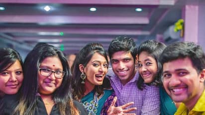 திருமணமாகி 5 வருடத்திற்கு பின் கர்ப்பமாக இருக்கும் விஜய் டிவி பிரபலம் ஐஸ்வர்யா..! வைரலாகும் pregnancy போட்டோஸ்