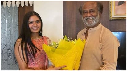 ஆரம்பமே அதகளம்... சூப்பர் ஸ்டார் ரஜினிகாந்தை சந்தித்து வாழ்த்து பெற்ற அதிதி ஷங்கர்!!