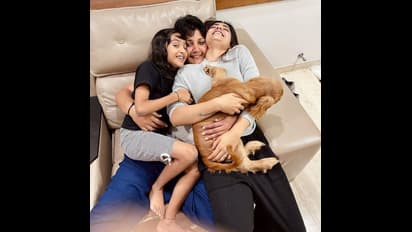 செல்ல குட்டியை இறுக்கி அணைத்து உதட்டோடு உதடு வைத்து முத்தம் கொடுக்கும் ராஷ்மிகா! பொறாமையில் பொங்கும் ரசிகர்கள்